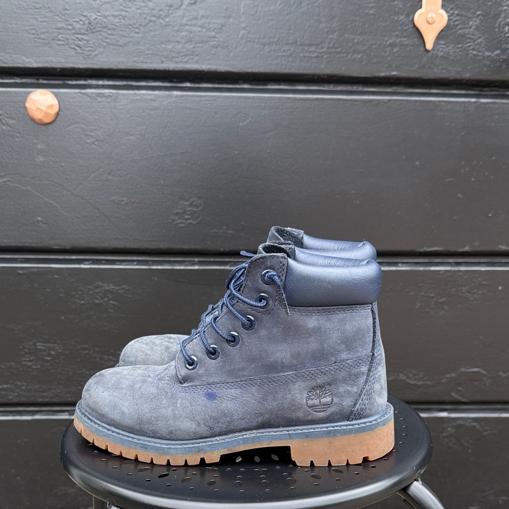 Timberland Navy Suede Boots